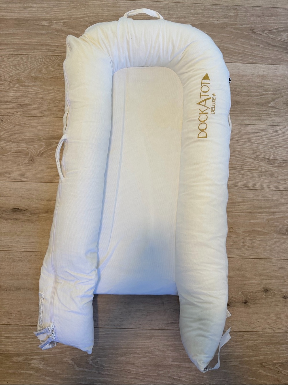 DockATot Deluxe+ White Infant Lounger, Like New